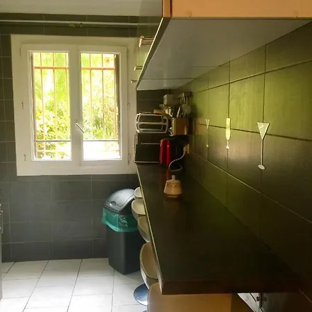 With 3 Bedrooms In With Wonderful City View Balcony And Wifi Apartmán Nice